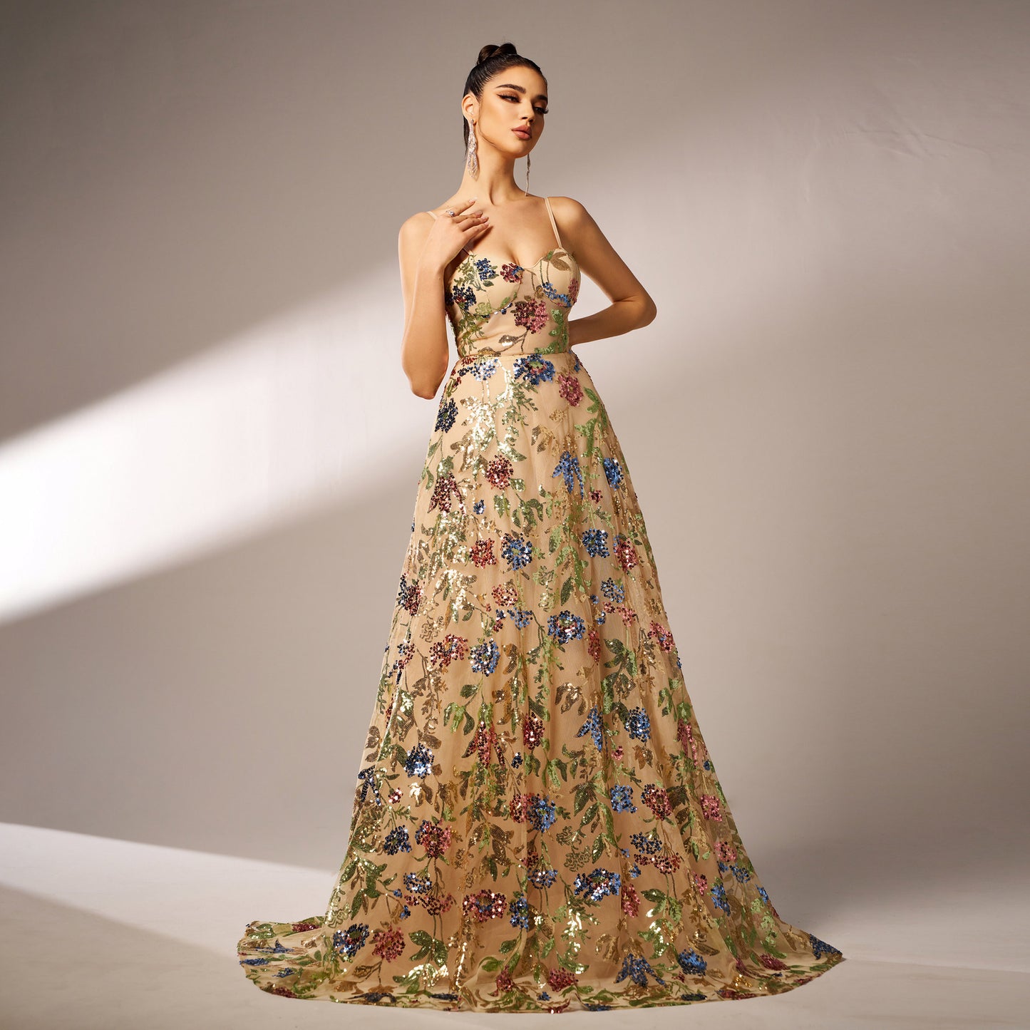 A Soft and Graceful Poise Defined by Floral Details